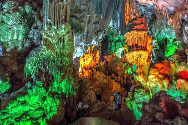 Ha long Dau-Go-Cave-1000x565